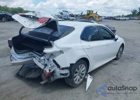 2020 Toyota Camry Le из США, поврежденный, VIN 4T1L11AK2LU972935